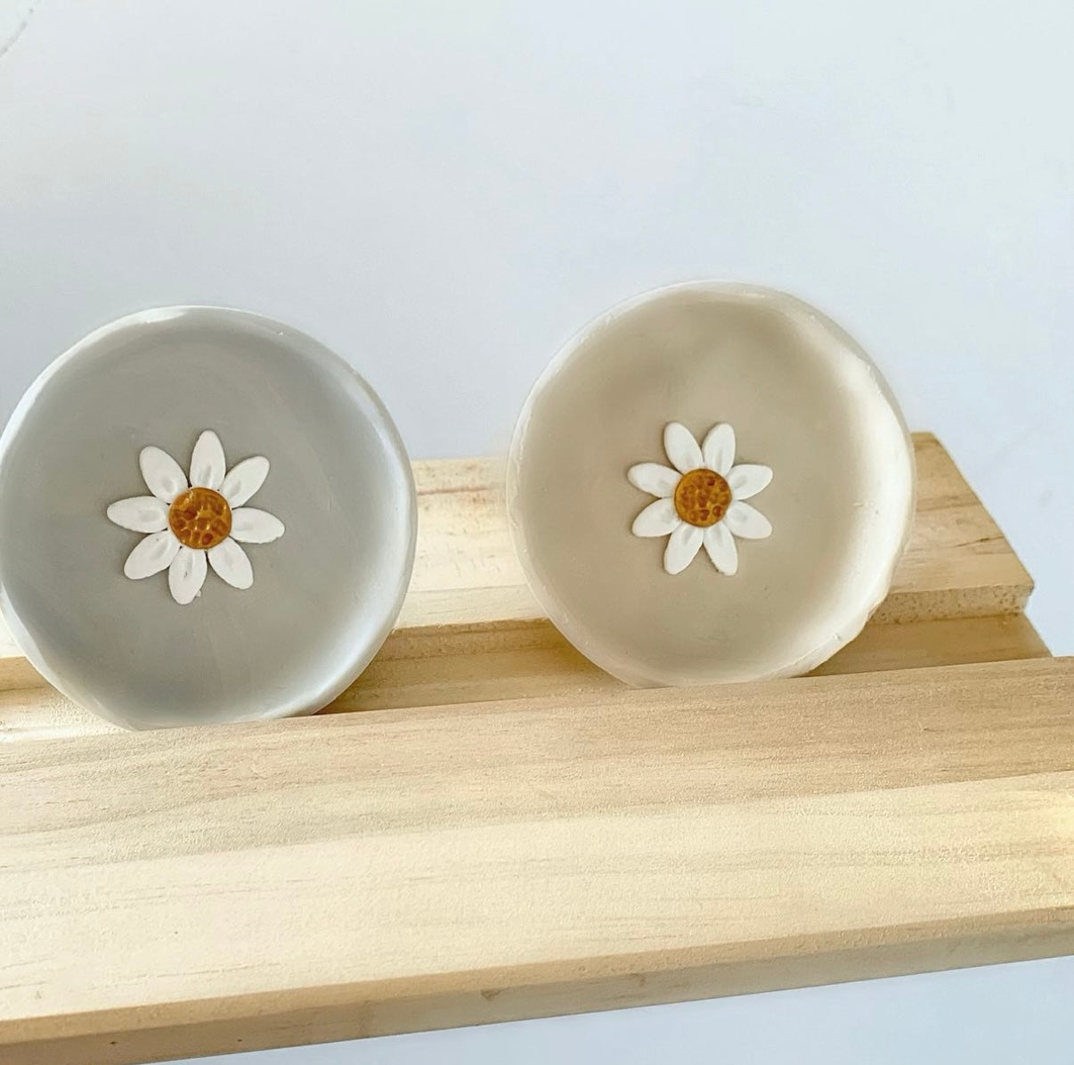 Grey Daisy Trinket dish
